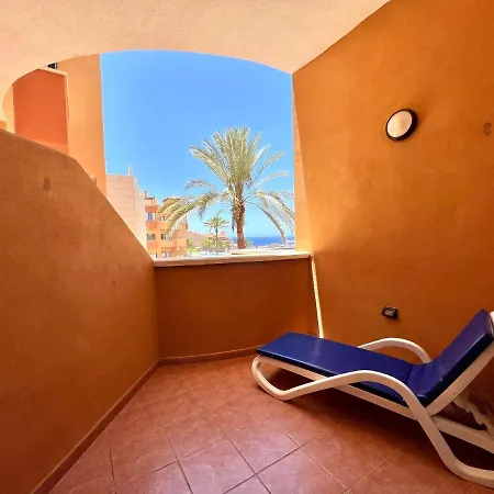 Estudio Junto Al Mar, Piscina,wifi Y Vista,tenerife Sur Daire