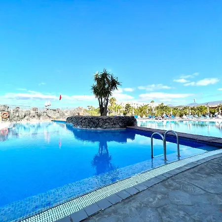 Estudio Junto Al Mar, Piscina,wifi Y Vista,tenerife Sur
