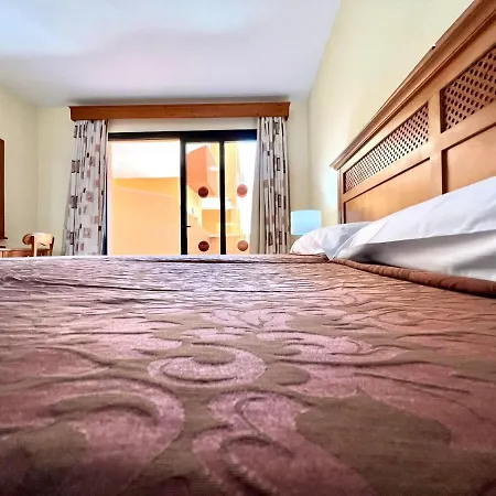 Estudio Junto Al Mar, Piscina,wifi Y Vista,tenerife Sur *
